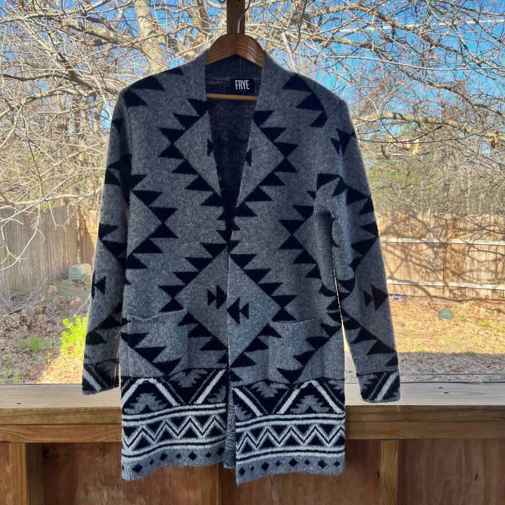 FRYE Women's Grey And Black Southwestern Print Open Cardigan Sweater Size M